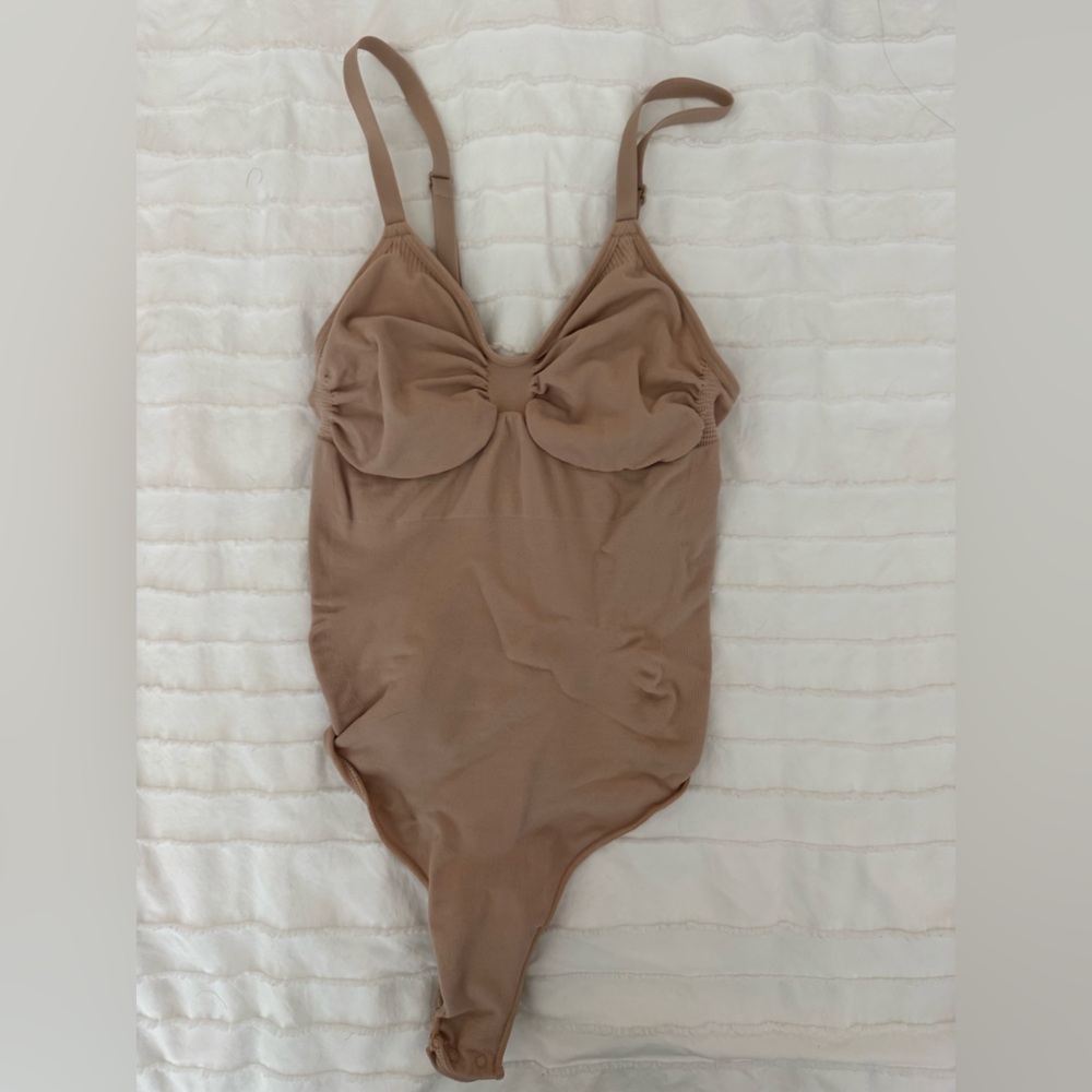 Skims Seamless Tan Bodysuit